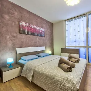 Spinola Court - Stunning Seaview & Penthouse On Spinola Bay By Shortletsmalta , Saint Julian's Malta